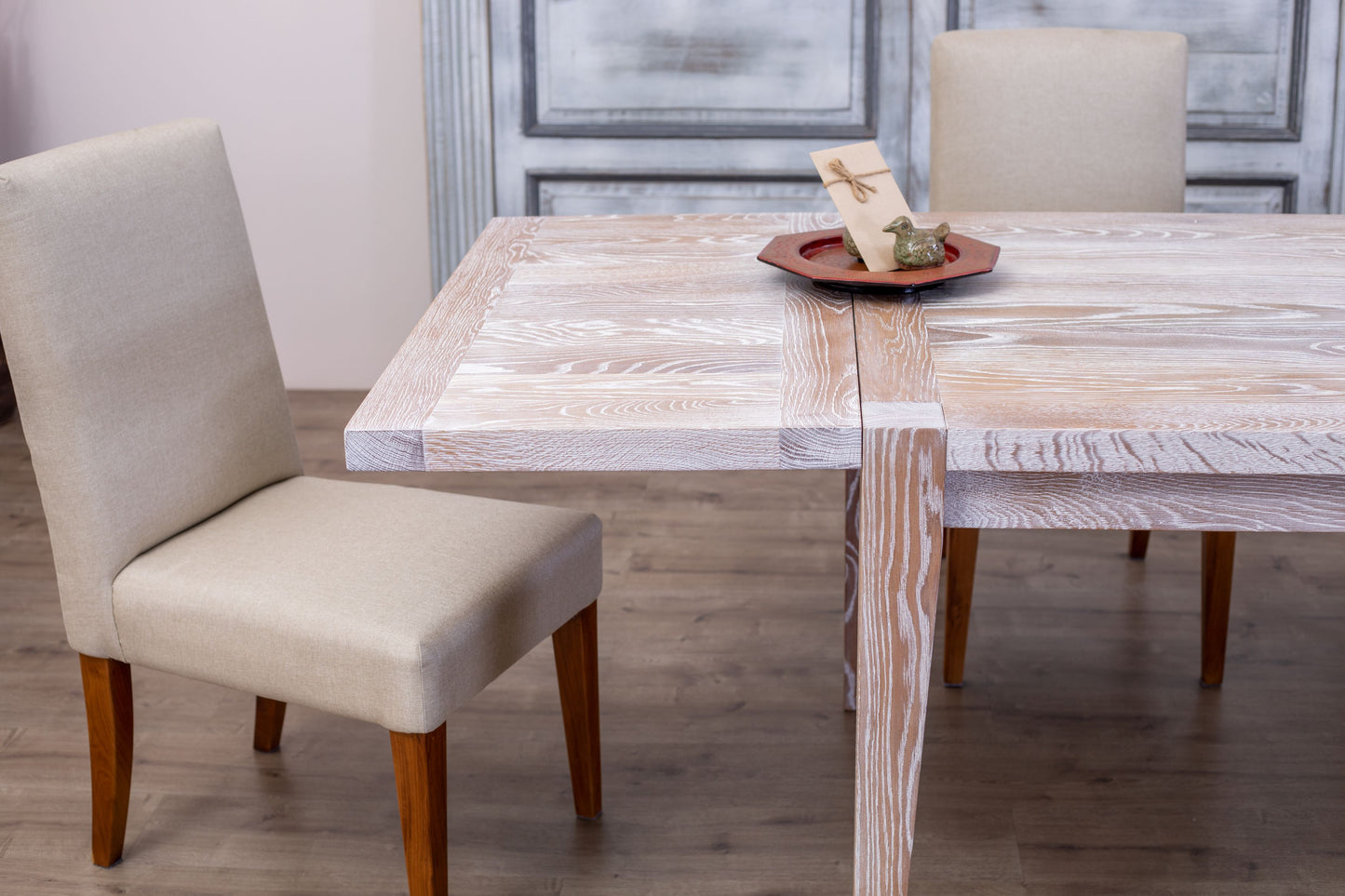 60x38"/100" Wynwood Oak Extension Dining Table, Brushed-Textured Sun Bleached Finish