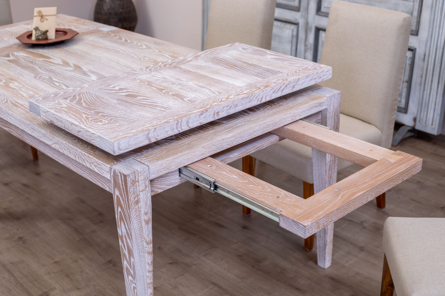 60x38"/100" Wynwood Oak Extension Dining Table, Brushed-Textured Sun Bleached Finish
